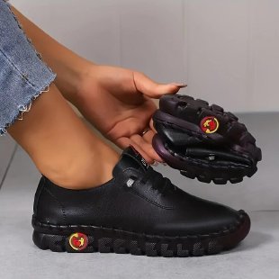 Damen  leichte Alltags-Slipper-Sneaker mit verdeckter Schnürung, elastischem Einstieg und griffiger Trailsohle EB