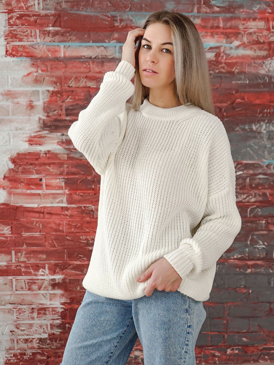 Damen Strickkleid mit weitem Schnitt und modischem Gürtel EB