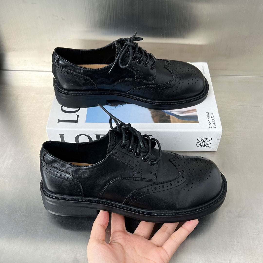 Damen elegante Brogues mit feinem Leder und klassischem Lochdesign EB