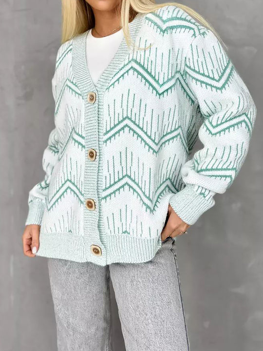 Damen Strickjacke mit modernem Chevron-Muster und erstklassigen Knopfdetails EB