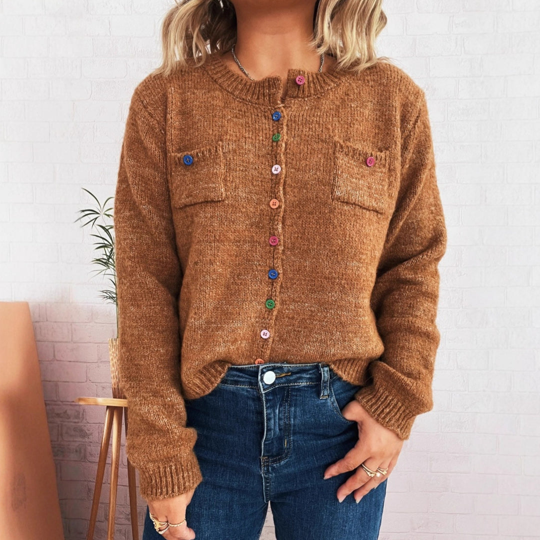 Damen Strickjacke mit bunten Knopfdetails und praktischen Taschen EB