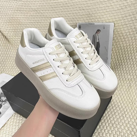 Damen Plateau Sneakers mit elegantem Design und rutschfester Sohle EB