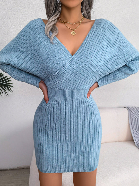 Damen gestricktes Minikleid mit V-Ausschnitt EB