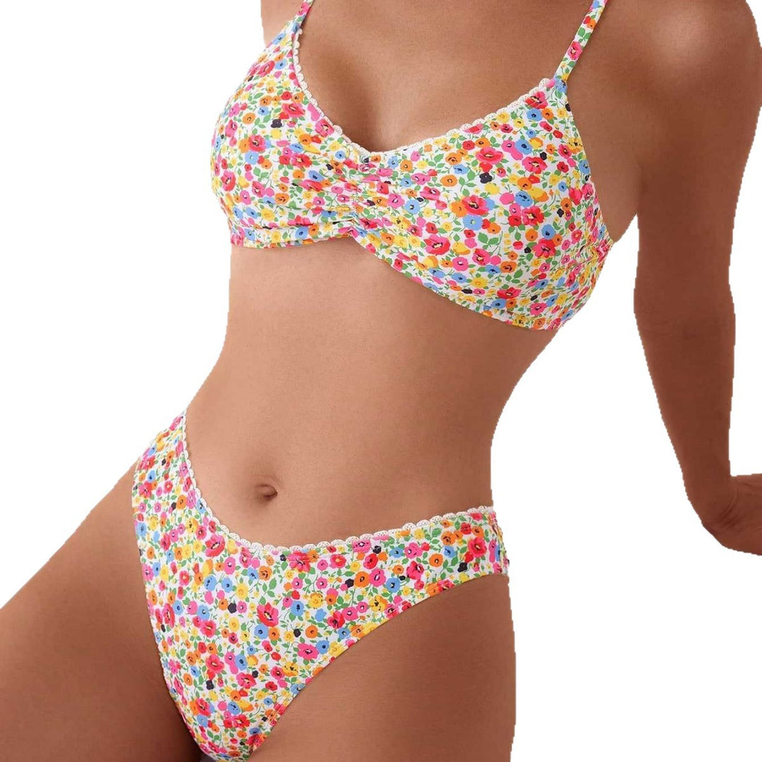 Damen Triangel-Bikini mit floralem Muster und feinen Details EB