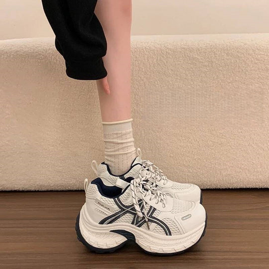 Damen Sportliche und atmungsaktive Sneakers EB