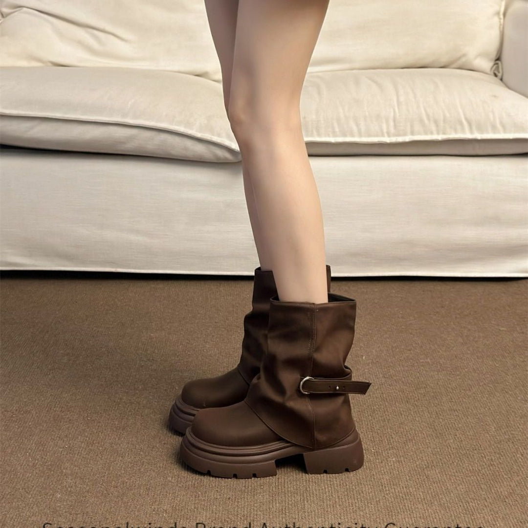 Damen Winterstiefel mit modischem Design und robuster Sohle EB