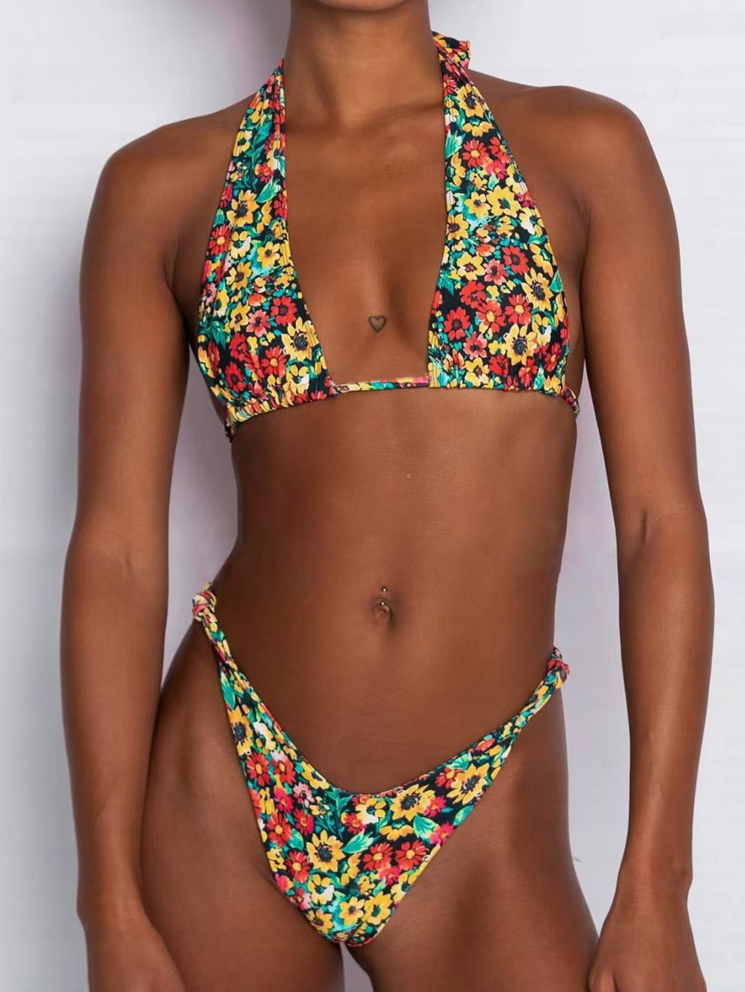 Damen Triangel-Bikini mit tiefem Ausschnitt und floralem Muster EB