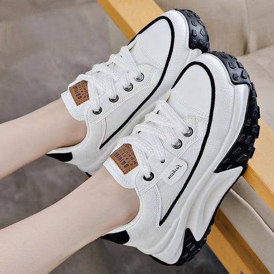 Damen Sportliche Sneaker mit rutschfester Sohle und verstärktem Komfort EB