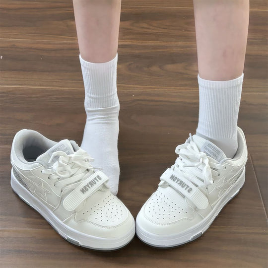 Damen Sneakers mit doppeltem Klettverschluss und atmungsaktiver Obermaterialstruktur EB
