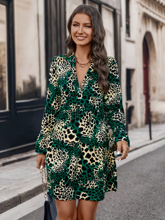Damen Kurzarm-Kleid mit einzigartigem Tiermuster EB