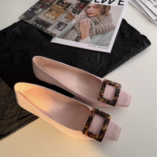 Damen Ballerinas mit quadratischem Zehenbereich und modischem Kastenschließe EB