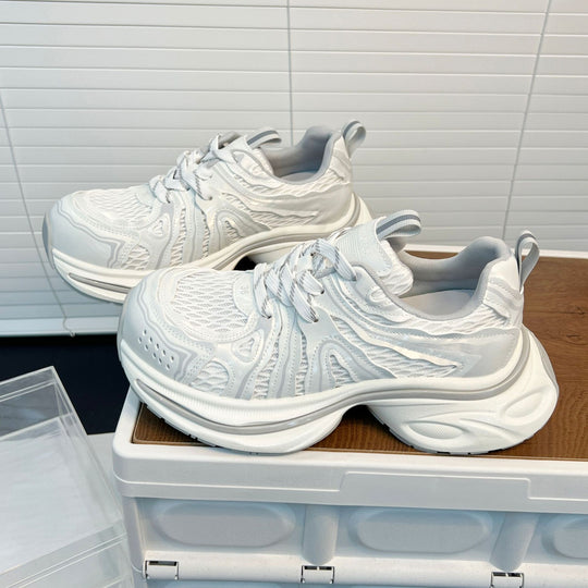 Damen Atmungsaktive Sneakers mit innovativem Dämpfungssystem und futuristischem Design EB