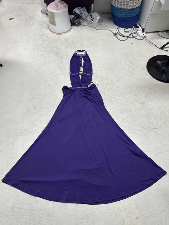Damen Maxikleid mit tiefem V-Ausschnitt und elegantem Rückendetail EB
