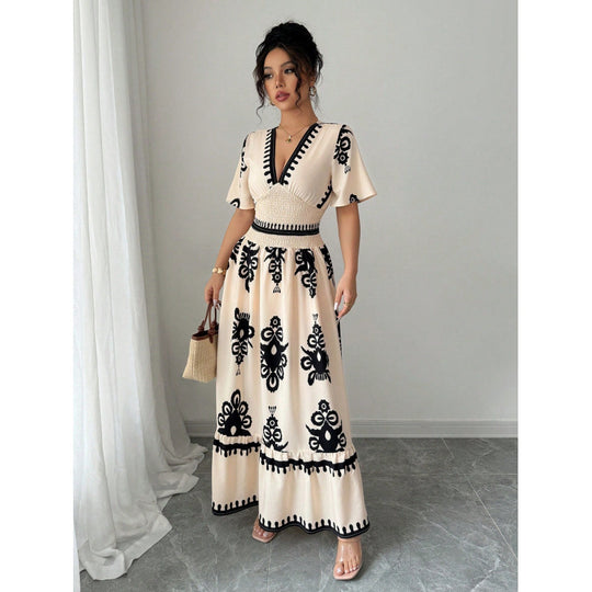 Damen Maxikleid mit floralem Design und dekorativen Rüschen EB