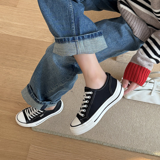 Damen Modische Sneakers im lässigen Stil mit auffälligen Schnürsenkeln EB
