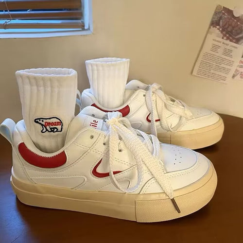 Damen Sneaker im sportlichen Design mit atmungsaktivem Obermaterial und dämpfender Sohle EB