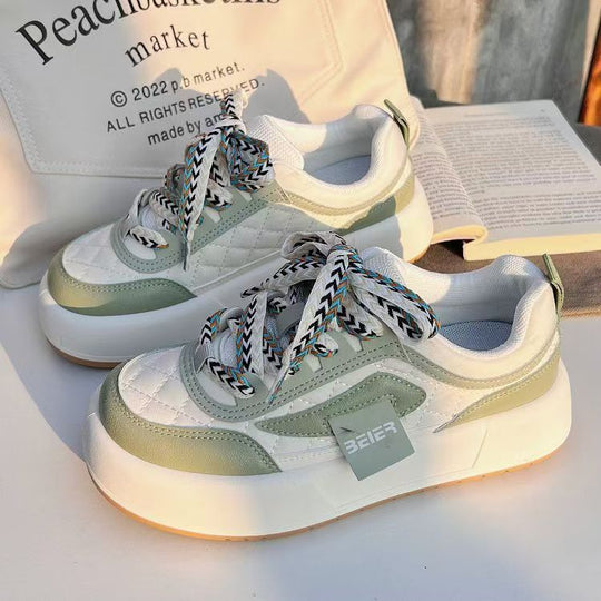 Damen modische Sneaker mit quilted Design und robustem Fersenbereich EB