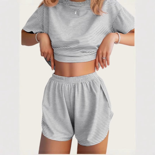 Damen Lässiges Streifen-Set mit weitem T-Shirt und Shorts EB