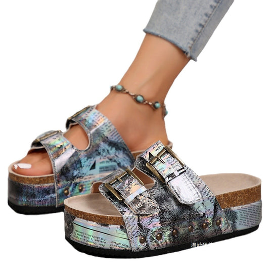 Damen Luftige Sandalen mit doppeltem Riemendesign und praktischen Schnallen EB