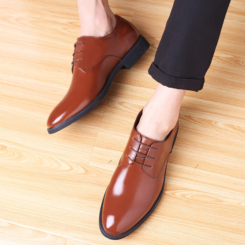 Herren Schnürschuhe im eleganten Design von EB
