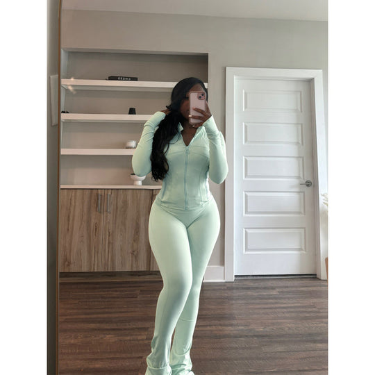 Damen figurbetonender Jumpsuit mit Hochkragen und durchgehendem Reißverschluss EB