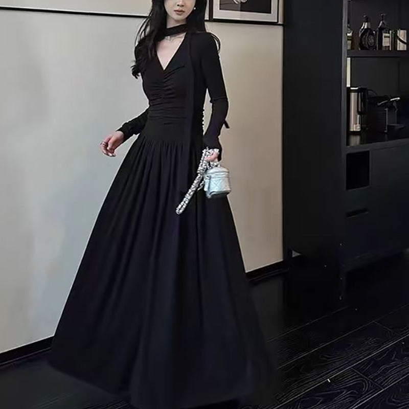 Damen elegantes Maxi-Kleid mit raffiniertem V-Ausschnitt und langen Ärmeln EB