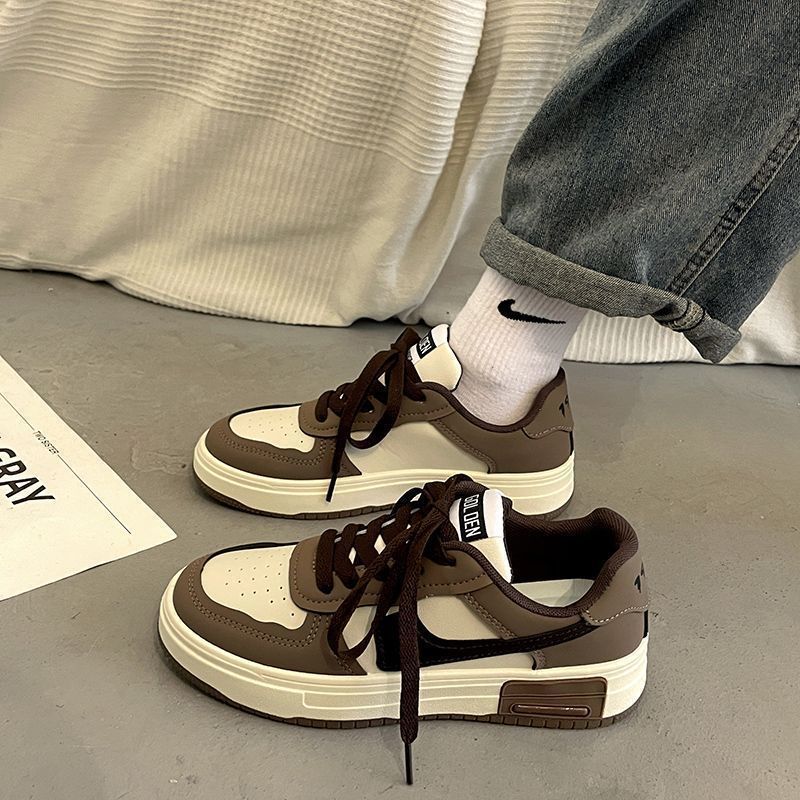Damen Modische Sneaker mit sportlicher Plattform und Verschluss EB