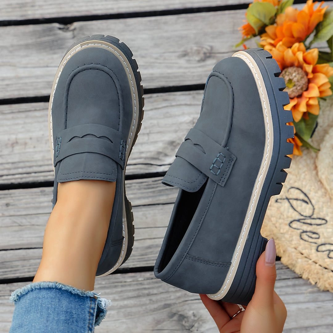 Damen Mokassin-Slipper mit rutschfester Profilsohle und modischer Lederoberfläche EB