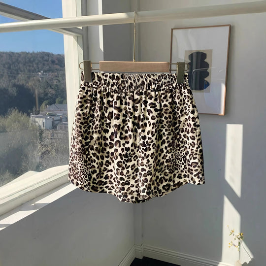 Damen Lockere Leoprint-Strandshorts EB