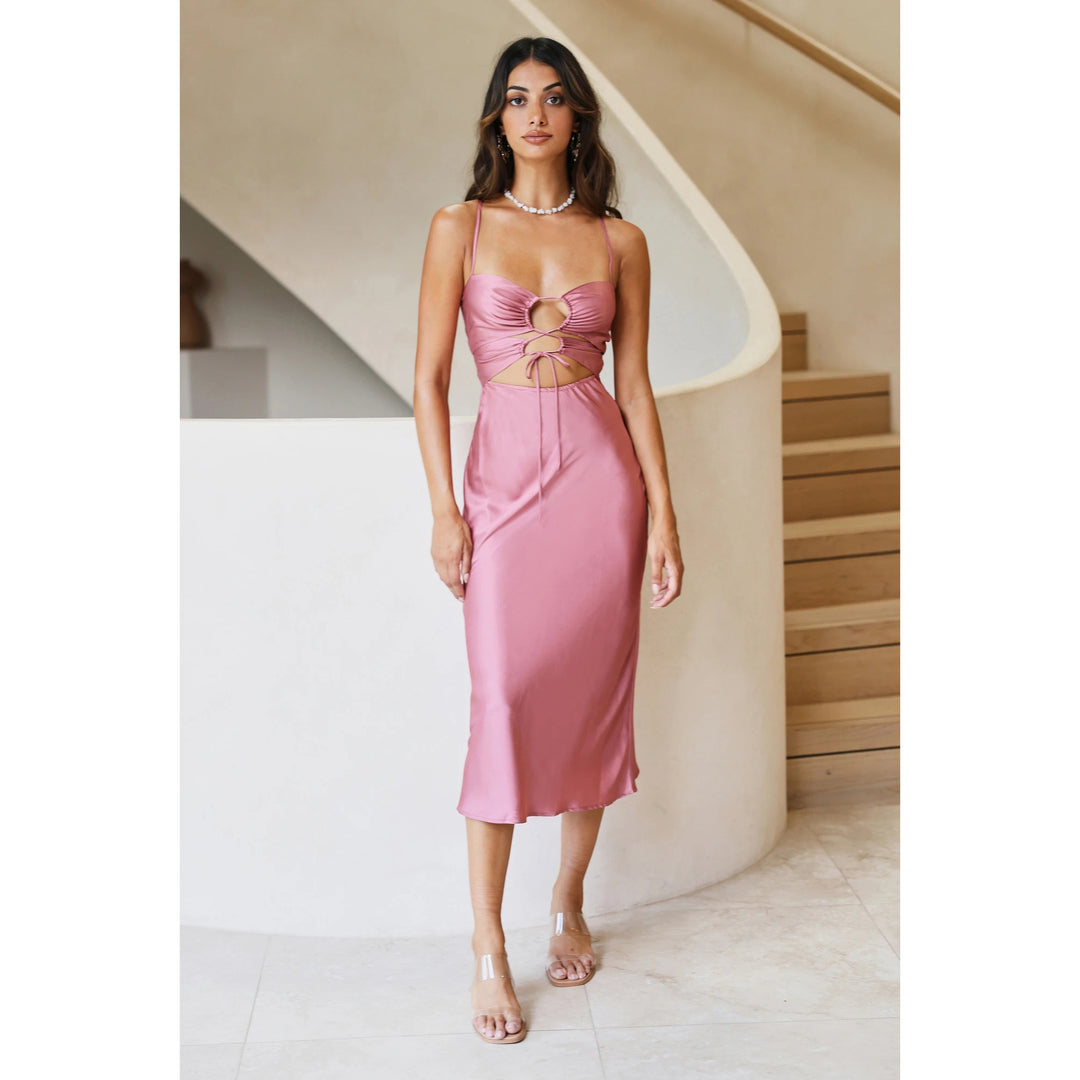 Damen Midi-Kleid mit aufregendem Schlüssellochausschnitt und fließendem Satin-Material EB