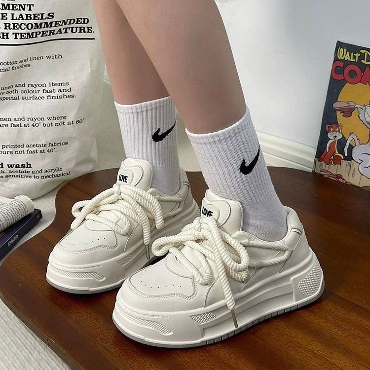 Damen Sportliche Sneaker mit dämpfender Sohle und komfortabler Innenpolsterung EB