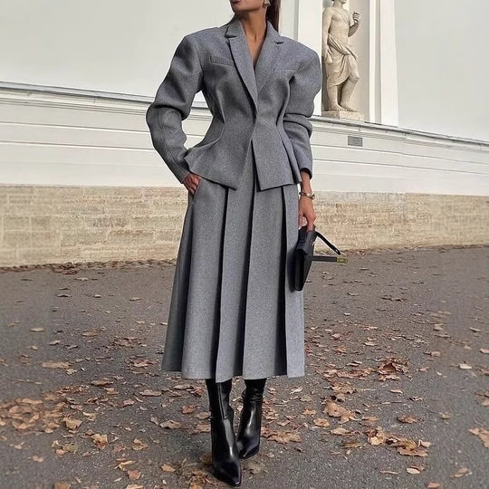 Damen Elegantes Blazer- und Rock-Set aus hochwertigem Wollmix EB