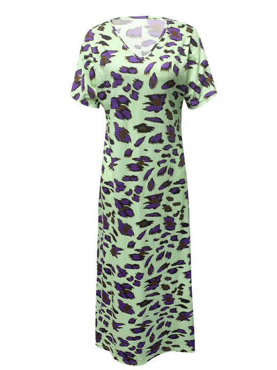 Damen Maxikleid mit V-Ausschnitt und modischem Tierdruck EB