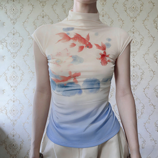 Damen figurbetontes T-Shirt mit eleganter Goldfisch-Illustration EB