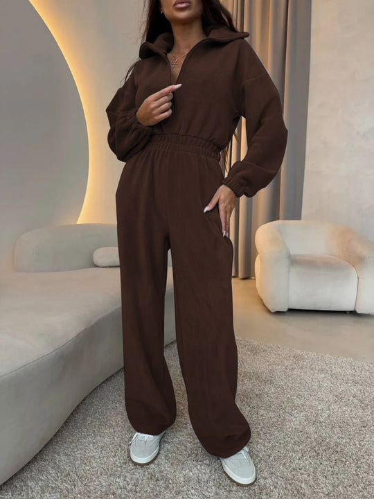 Damen eleganter Lounge-Overall mit elastischer Taillenpartie, Stehkragen, Reißverschluss und weitem Bein Eichborn Berlin
