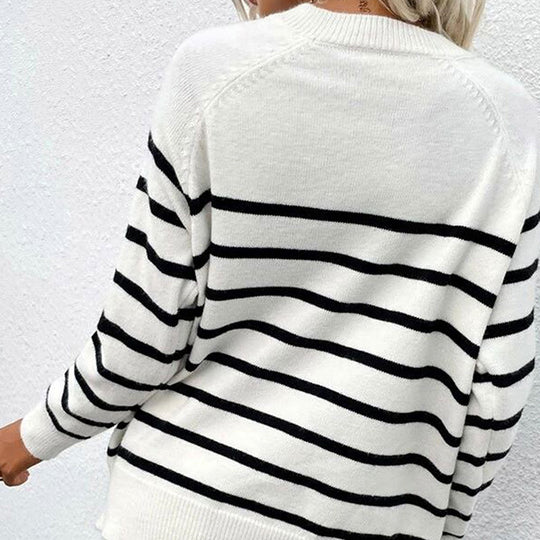 Damen modischer Streifenpullover mit Herzdetails EB