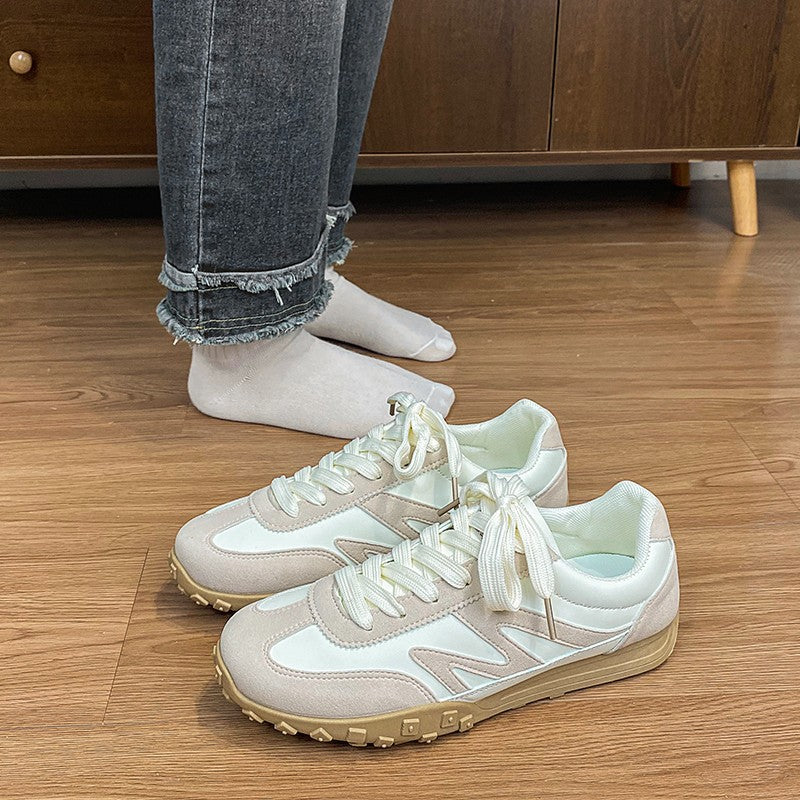 Damen Sportliche Sneakers mit durchgehender Dämpfung und rutschfester Außensohle EB