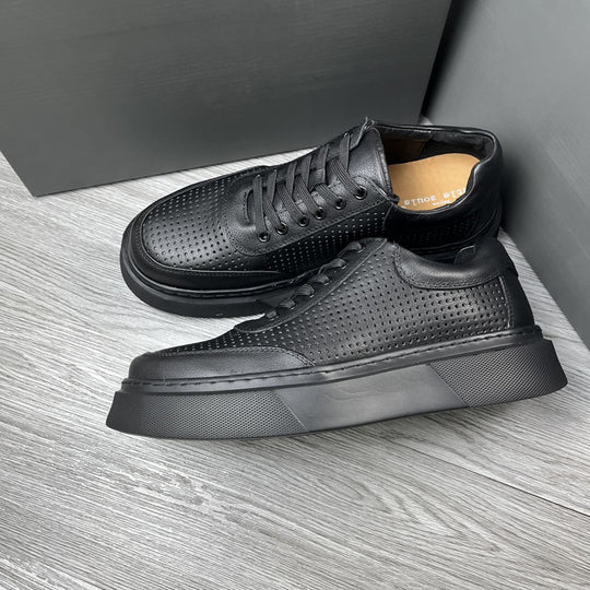Damen zeitlose Sneakers mit perforierten Details EB