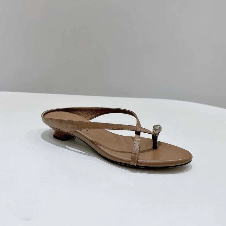 Damen Zehentrenner mit elegantem Riemendesign und Komfortabsatz EB