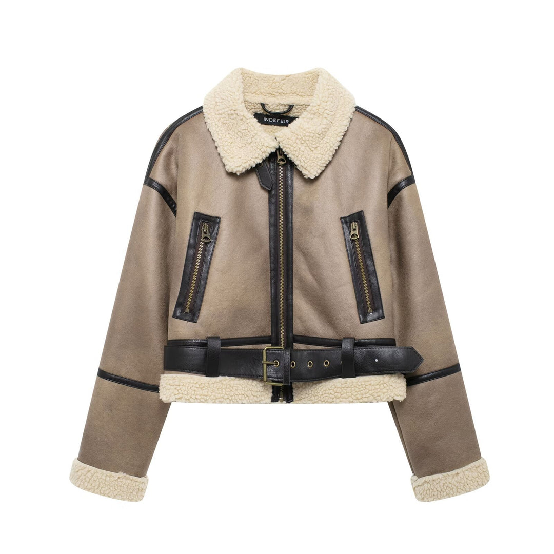 Damen Modische Übergangsjacke aus hochwertigem Kunstleder mit Teddyfell-Kragen und praktischen Taschen EB