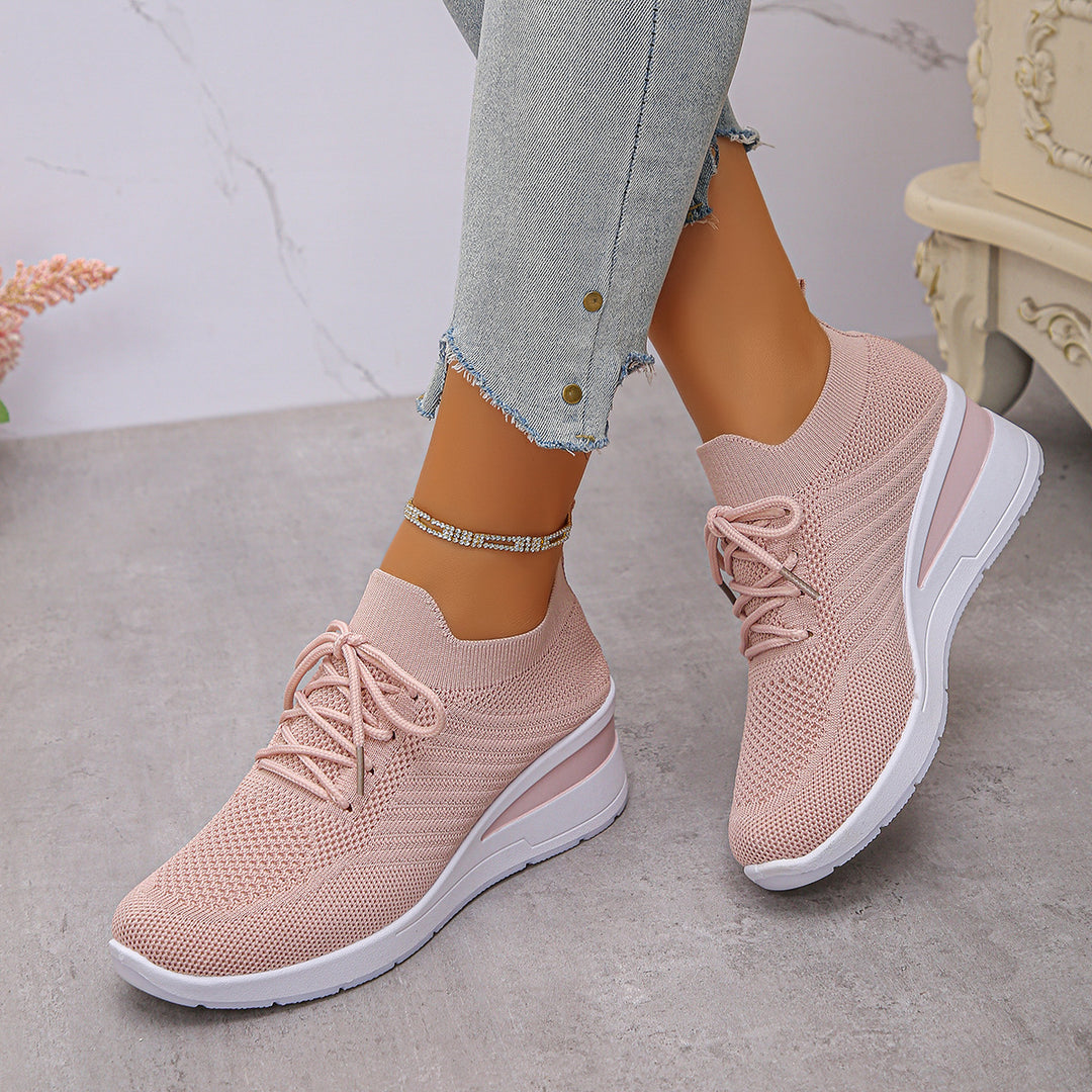Damen Sportliche Wedge-Sneaker mit atmungsaktivem Mesh-Obermaterial und rutschfester Sohle EB