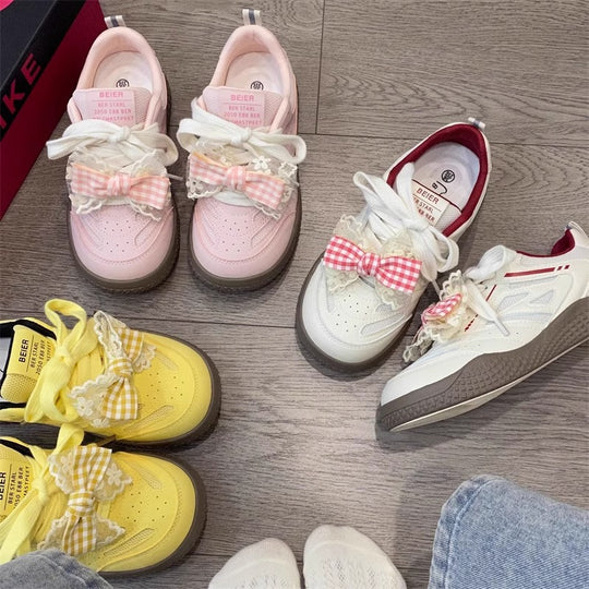 Damen Modische Freizeit Sneakers mit verspielten Applikationen EB