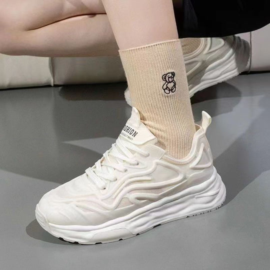 Damen Sportliche Sneaker mit atmungsaktiver Netzstruktur und dämpfender Sohle EB