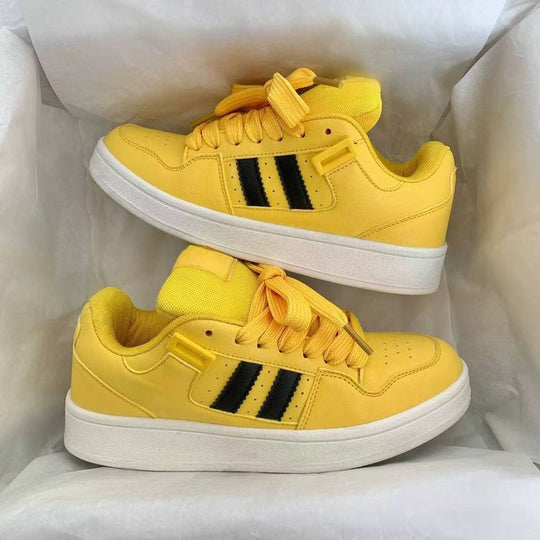 Damen Sportliche Freizeitsneaker mit markantem Obermaterial und innovativem Schnürsystem EB