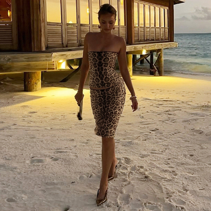 Damen Abendkleid mit trendigem Tiermotiv und Funkeleffekten EB