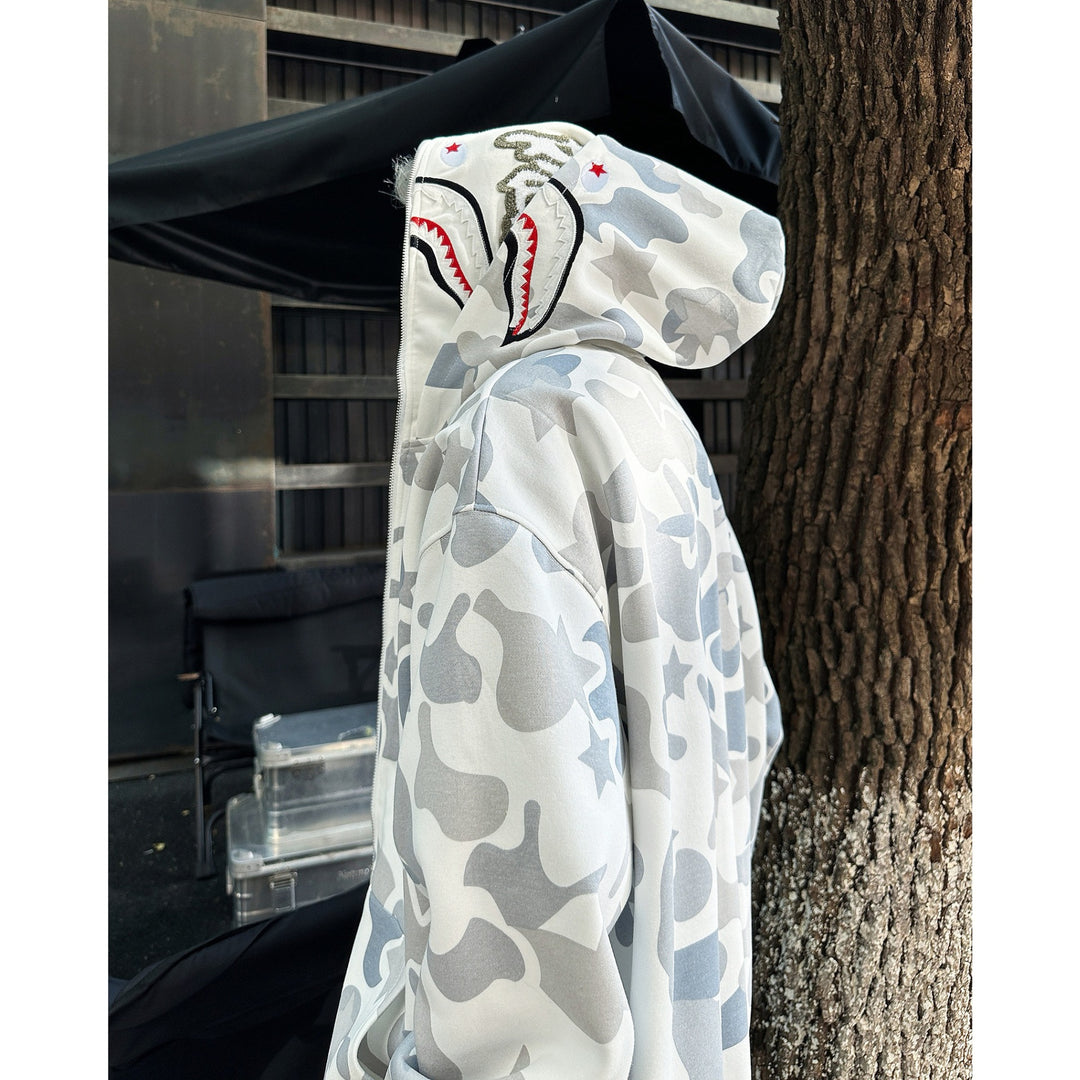 Damen Kapuzenpullover mit einzigartigem Camouflage-Design und aufwendiger Stickerei EB