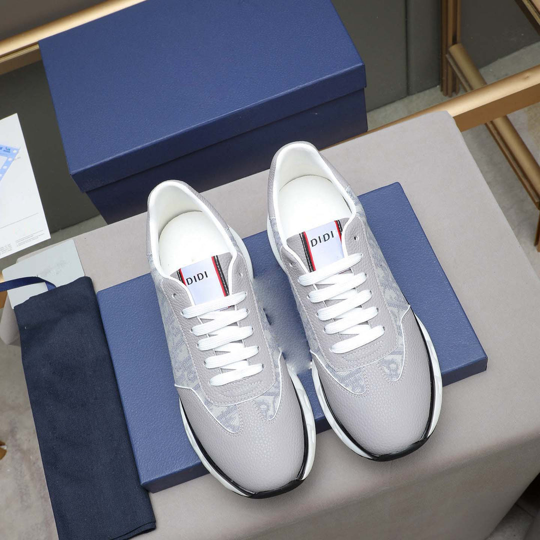Damen Sportliche Sneakers mit innovativer Oberflächenstruktur und ergonomischer Dämpfung EB