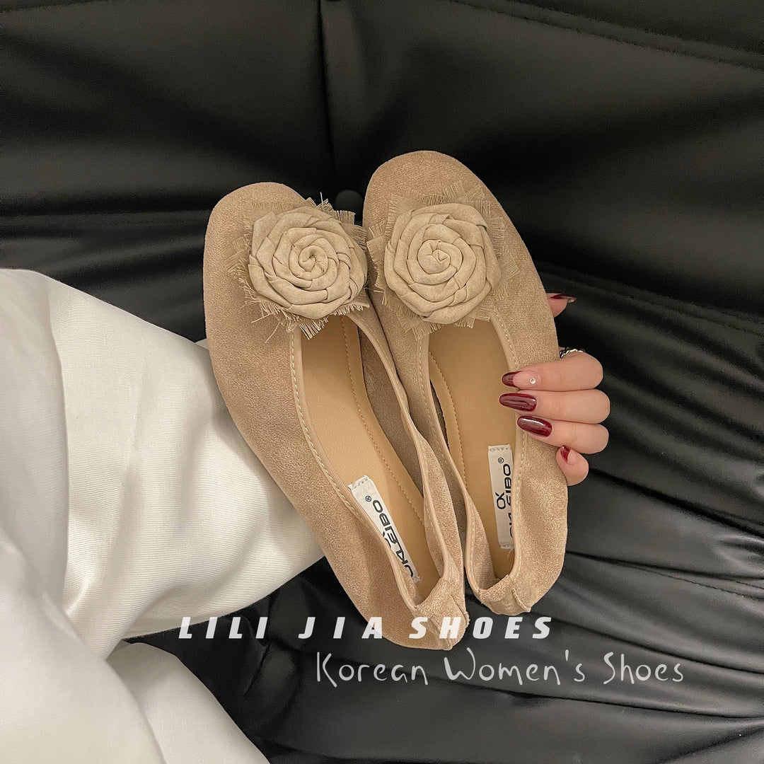Damen Ballerinas mit zierlicher Blumenapplikation und weichem Veloursleder EB