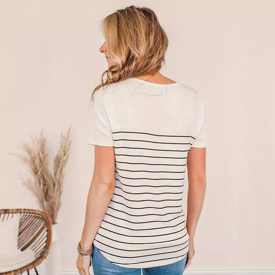 Damen Modisches Streifenshirt mit dekorativen Knopfdetails EB
