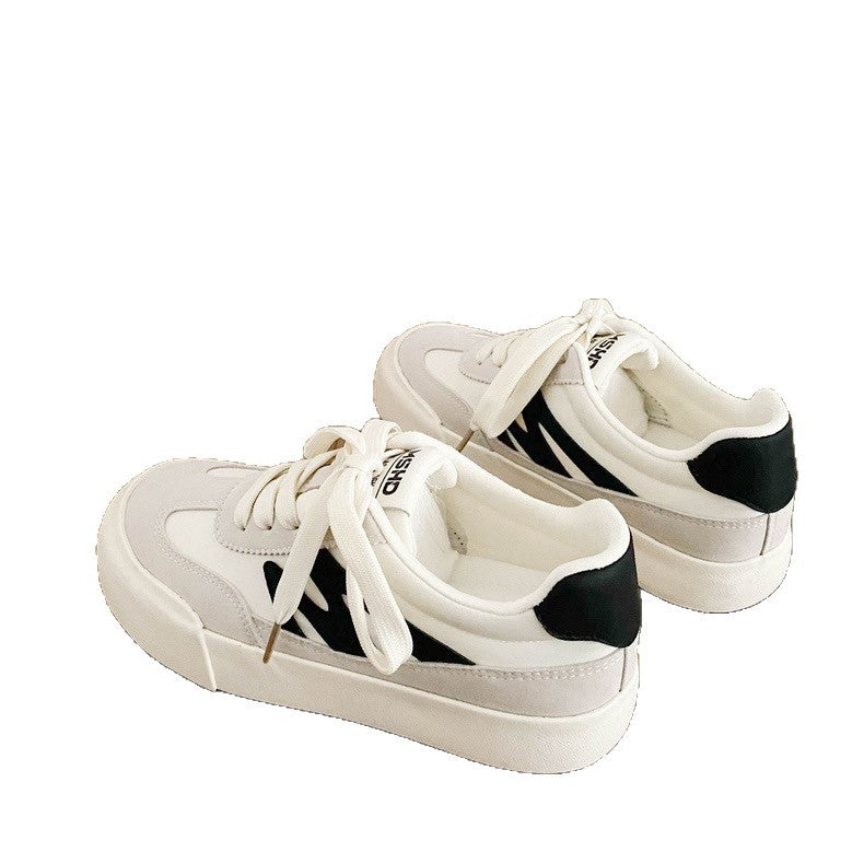 Damen Sneaker im sportlichen Retro-Look mit modischen Akzenten EB